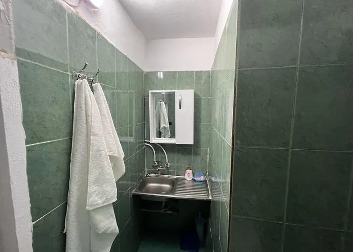 Gjogu\'S Room